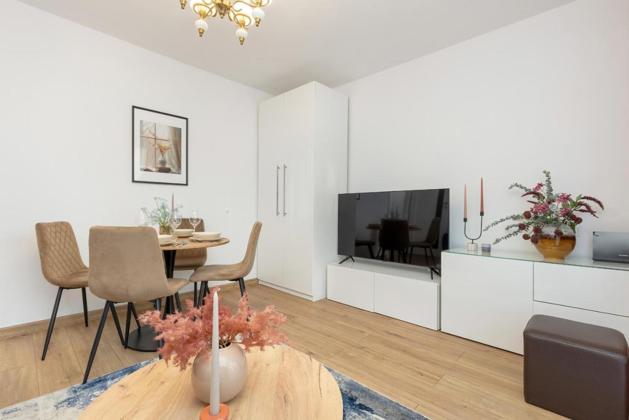Central Warsaw Apartment Zurawia By Noclegi Renters מראה חיצוני תמונה